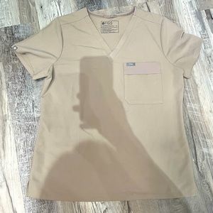 Technical Collection Scrub Top